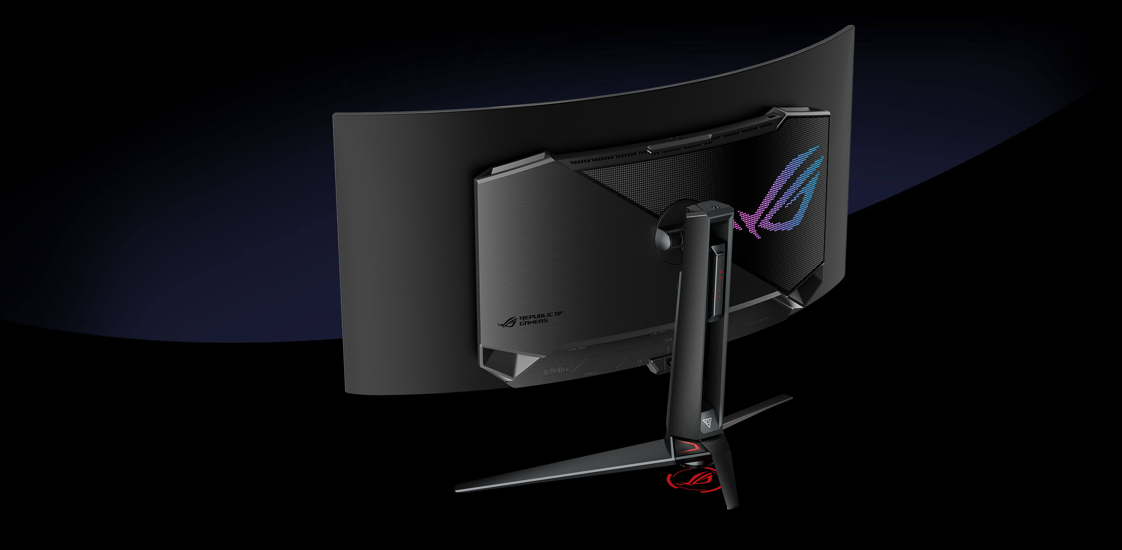 Product photo showing a left-rear view view of PG39WCDM. 